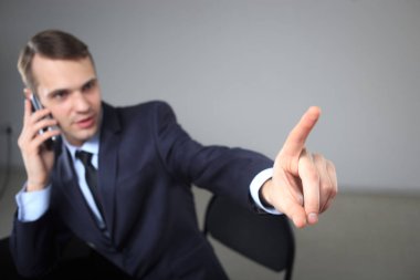 Bir soluk alan iterek işadamı