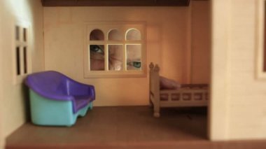 Oyuncak ev, çocuk kabuslar, korkunç rüyalar içine göz eş