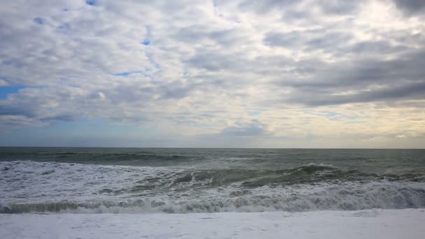 Sea storm, huge waves of foaming are broken against stones — Stock Video