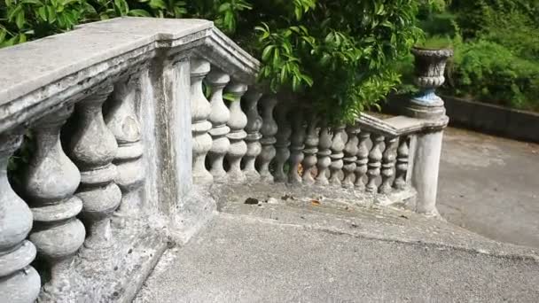Balaustres vintage. Escalera del antiguo palacio — Vídeos de Stock