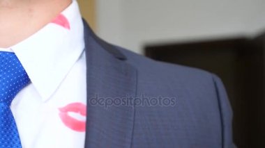 4 k. ağır çekim. Ruj yaka mans.