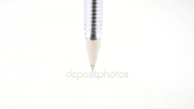 Aşırı yakın kadar tükenmez kalem writinextreme yakın çekim tükenmez kalem yazma. 4k, yavaş motiong