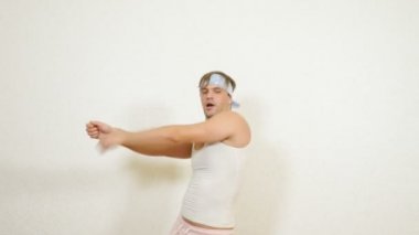 yetişkin adam dansları evde, 4k