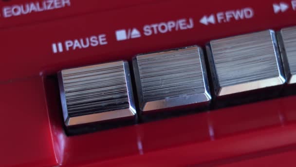 Tlačítko Pause Magnetofon Finger Stiskne Tlačítko Pause — Stock video