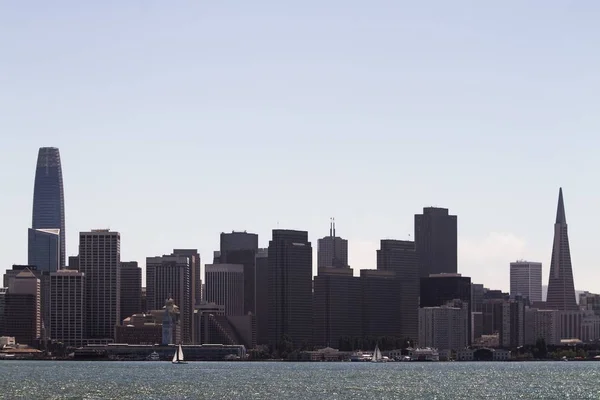 Bellissimo skyline del distretto finanziario San Francisco città, Stati Uniti d'America — Foto Stock