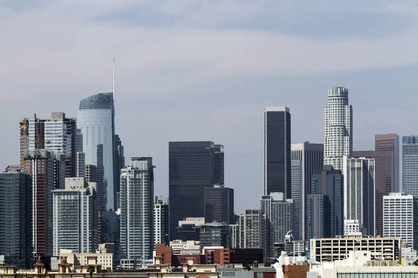 Bella vista aerea dello skyline di Los Angeles durante il giorno, California, Stati Uniti — Foto Stock