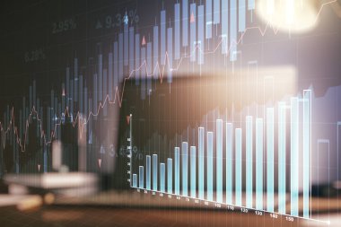 Dizüstü bilgisayar arkaplanı, mali ve ticari konseptte soyut finansal grafiğe çoklu maruz kalma