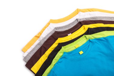 Beyaz izole renkli T-Shirt üst görünümü 