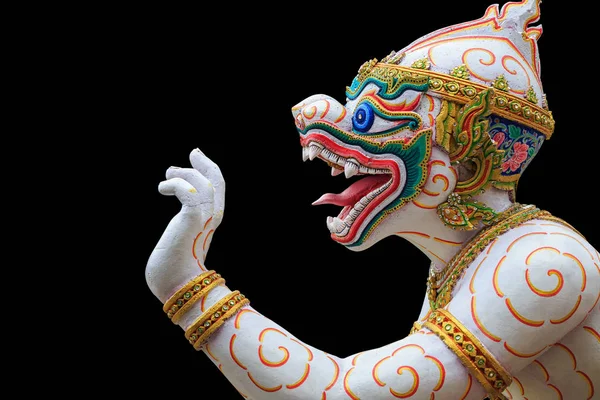 Genel tapınağında geleneksel Tay tarzında Hanuman veya maymun heykeli — Stok fotoğraf