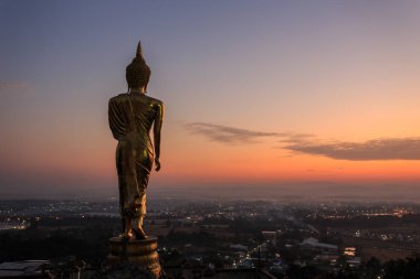 Tay Tapınak, Wat Phra ki Khao Noi n Buda heykeli altın