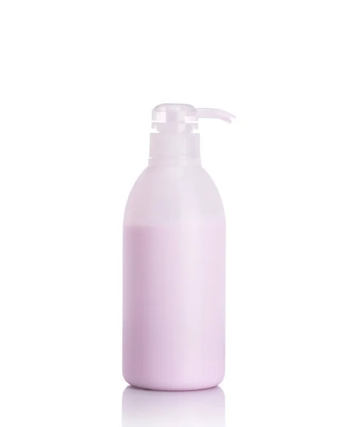 Frasco de plástico blanco bomba en blanco utilizado para champú o jabón. Estudio — Foto de Stock