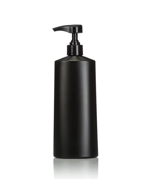 Garrafa de plástico de bomba preta em branco usada para shampoo ou sabão. Estúdio — Fotografia de Stock