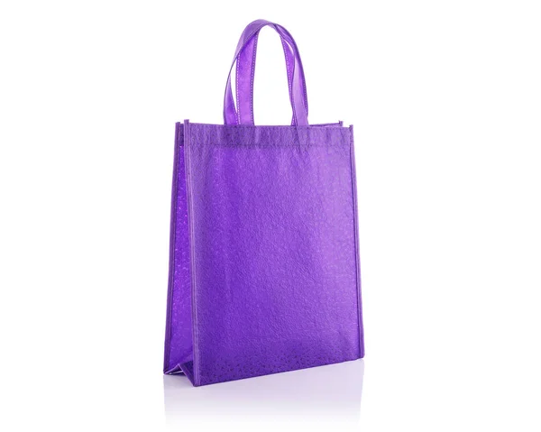 Bolsa de algodón morado. Estudio de tiro aislado en blanco — Foto de Stock