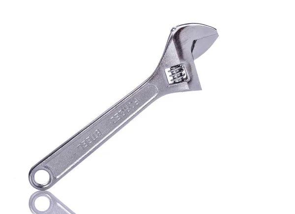 Nové stříbrné nastavitelný klíč. Studio záběr izolované na bílém — Stock fotografie