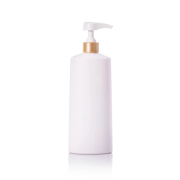 Πλαστικό μπουκάλι κενό λευκό αντλία χρησιμοποιείται για σαμπουάν ή σαπούνι. Στούντιο — Φωτογραφία Αρχείου