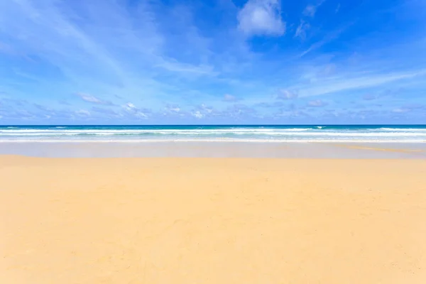 Spiaggia tropicale, Kata Noi in phuket island, Mare delle Andamane, Thailandia — Foto Stock