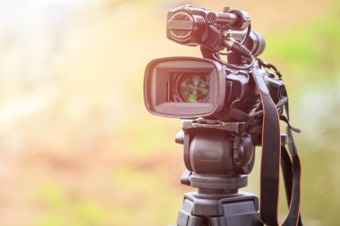 Profesyonel dijital video kamera. Açık Kurulum ve çalışma