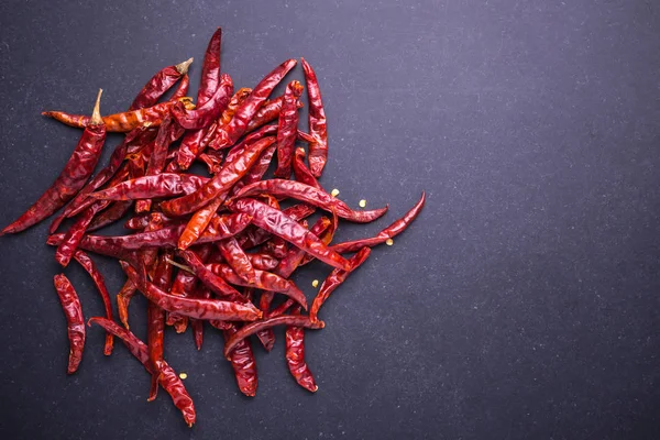 Ovanifrån torra röda chili — Stockfoto