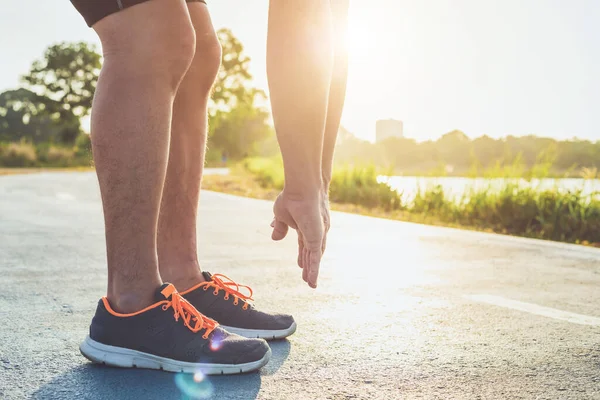 Man Workout Wellness Concept Close Runner Voeten Met Sneaker Schoen — Stockfoto