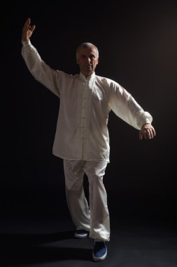 Komuta sizde Egzersiz Tai Chi