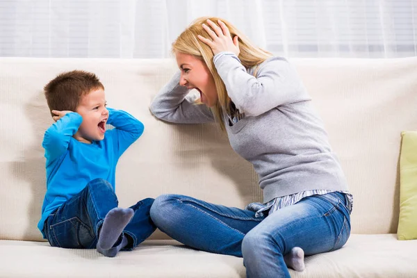 Mother and son having conflict — Stock Photo, Image