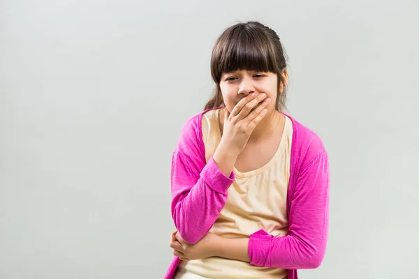 Kleines krankes Mädchen — Stockfoto