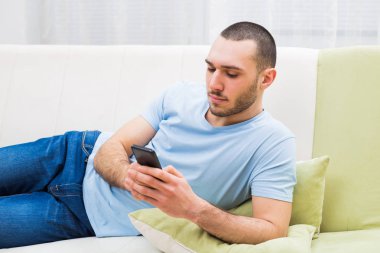 telefonunuzda Man manifatura ileti