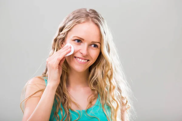 Cuidado de la piel mujer — Foto de Stock