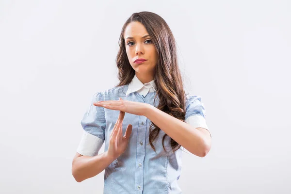 Bild Einer Müden Geschäftsfrau Die Auszeit Schild Auf Grauem Hintergrund — Stockfoto