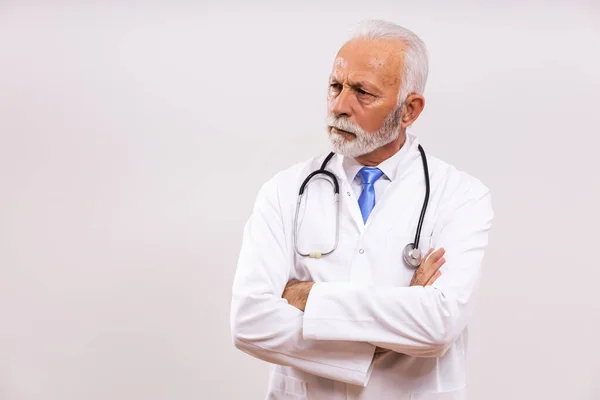 Image Angry Senior Doctor Gray Background — Stock Photo, Image