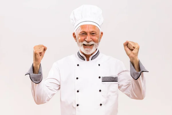 Portret Van Opgewonden Senior Chef Kok Grijze Achtergrond — Stockfoto