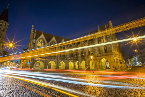 Luce serale per le strade nel vecchio Braunschweig — Foto Stock