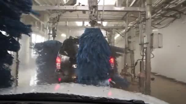 Binnen een auto wassen — Stockvideo