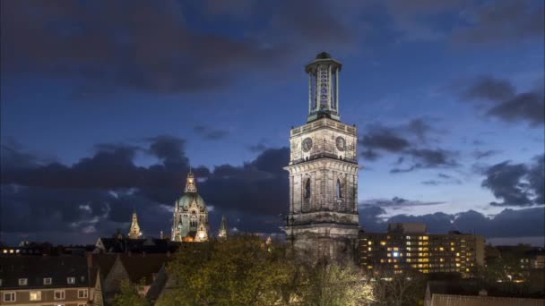 Skyline de Hannover por la noche — Vídeo de stock