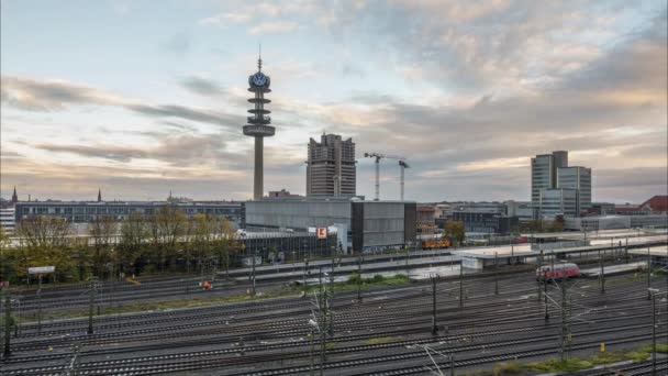 Hannover, Németország - 2017. November 11.: Hannover skyline. Idő telik el. — Stock videók