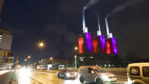 Hannover, Alemania - 27 de noviembre de 2017: Hannover-Linden Power Plant a primera hora de la mañana — Vídeo de stock