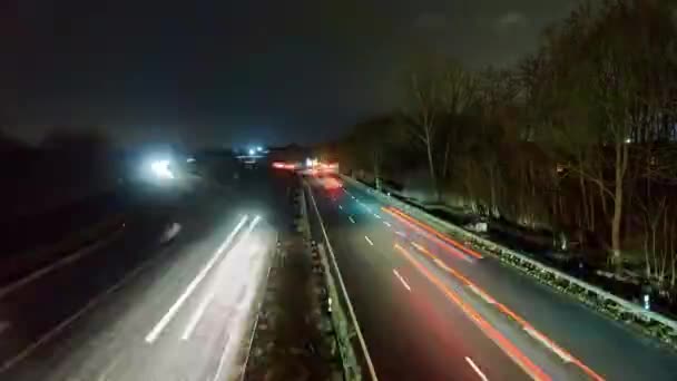 Tráfego automóvel pesado em Hanôver. Desfasamento temporal . — Vídeo de Stock