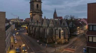 Hannover, Almanya - 01 Mart 2018: Aegidien kilise, Hannover, Almanya. Zaman atlamalı.