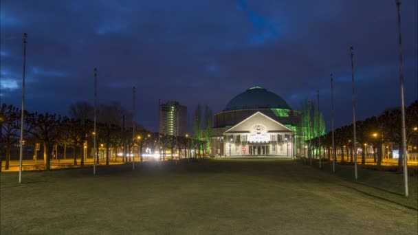 Hannover, Duitsland - 01 maart 2018: Hannover Congres Centrum Hcc Neder-Saksen. Time-lapse. — Stockvideo