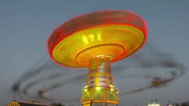 Hannover, Germania - 18 aprile 2018: La festa di primavera Hannover è un festival pubblico ad Hannover. Scadenza temporale . — Video Stock