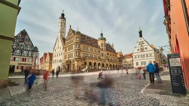 Rothenburg ob der Tauber, Germany - February 22, 2020: Street view of Rothenburg ob der Tauber, a well-preserved medieval old town in Middle Franconia in Bavaria on popular Romantic Road, time lapse — Stock videók