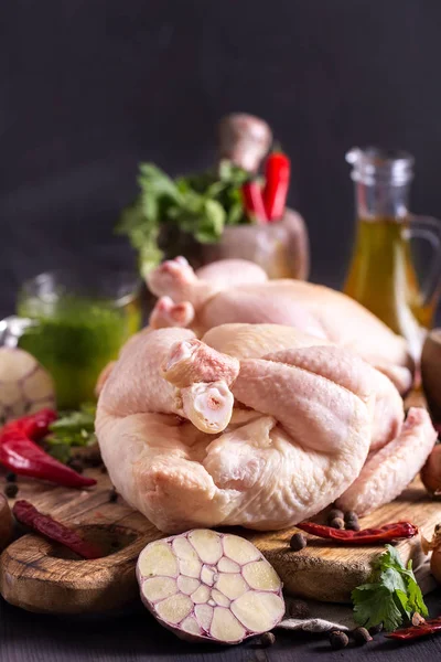 Rohes Huhn — Stockfoto