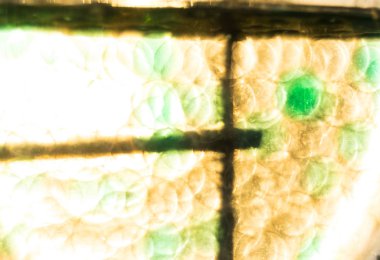 arkaplanda çizgiler ve daireler var.