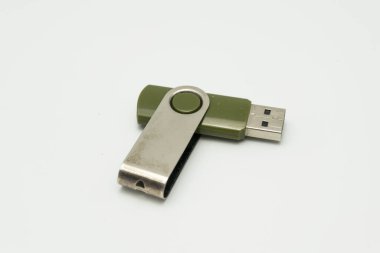 Beyaz arkaplanda izole edilmiş Usb 'u kapat 