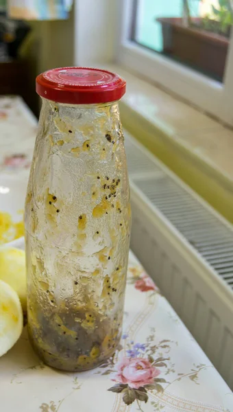 Glass Dirty Bottle Sauce Table — Photo