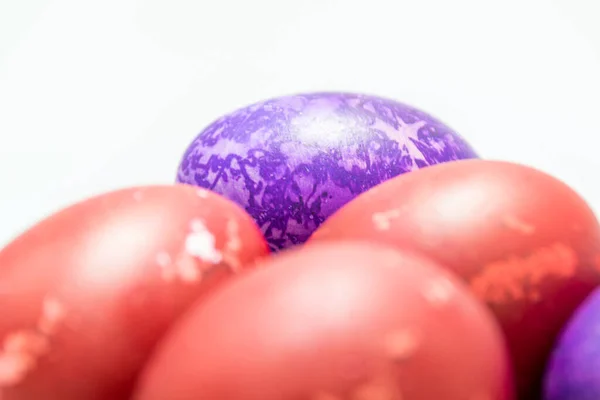 Beyaz Arkaplanda Renkli Paskalya Yumurtaları Telifsiz Stok Fotoğraflar