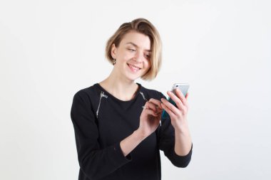 cep telefonunda izole iş kadın manifatura