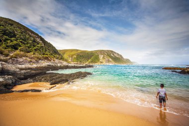 Kumsalda isimangaliso Sulak alan Parkı Güney Afrika