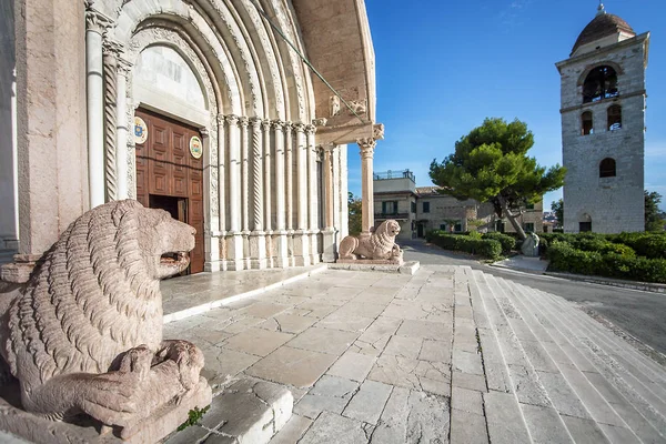 Ancona Marche İtalya 'daki San Ciriaco Duomo Katedrali' nde.