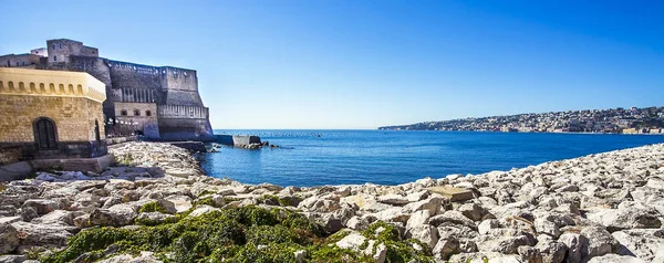 Castel del Ovo-ban, Nápolyban, a Nápolyi-öbölben Campania Olaszország Stock Kép